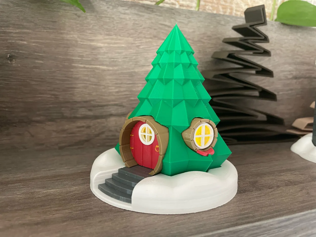 Xmas-Tree Fairy-House (LED) for Christmas Village view 3