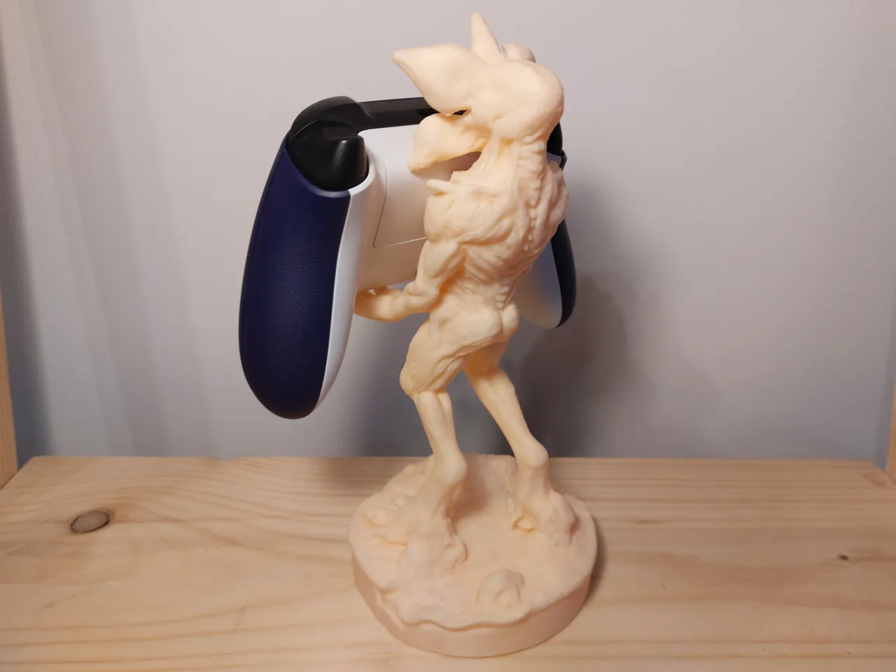 Stranger Things-Demogorgon Phone&Controller Holder view 3