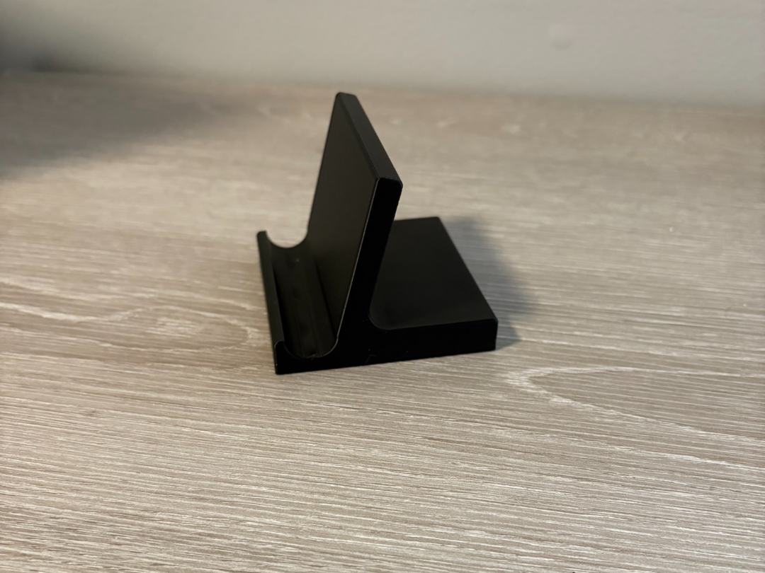 Universal Smartphone Stand | Easy 3D Print