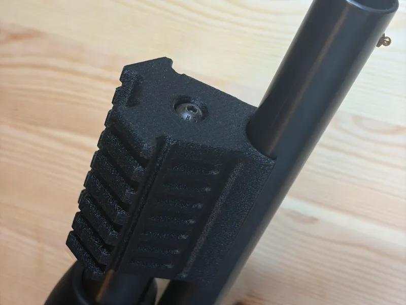 Maverick 88 Tactical Rail