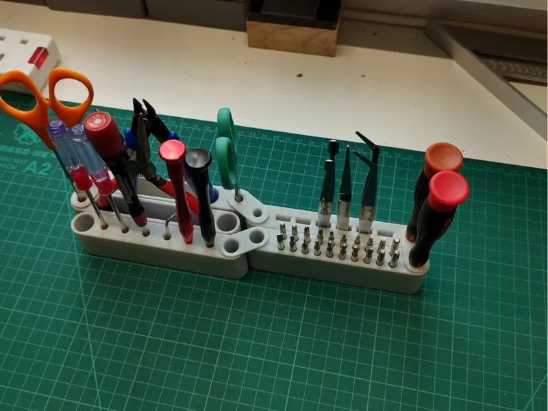 Folding tools organizer