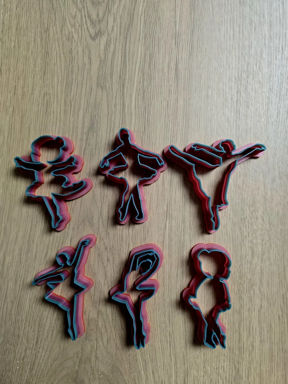 The Cookie Cutter Hub Taglierina per biscotti a cubo di Rubik da 10 cm e goffratura coordinata per biscotti e biscotti e argilla decorazione da forno