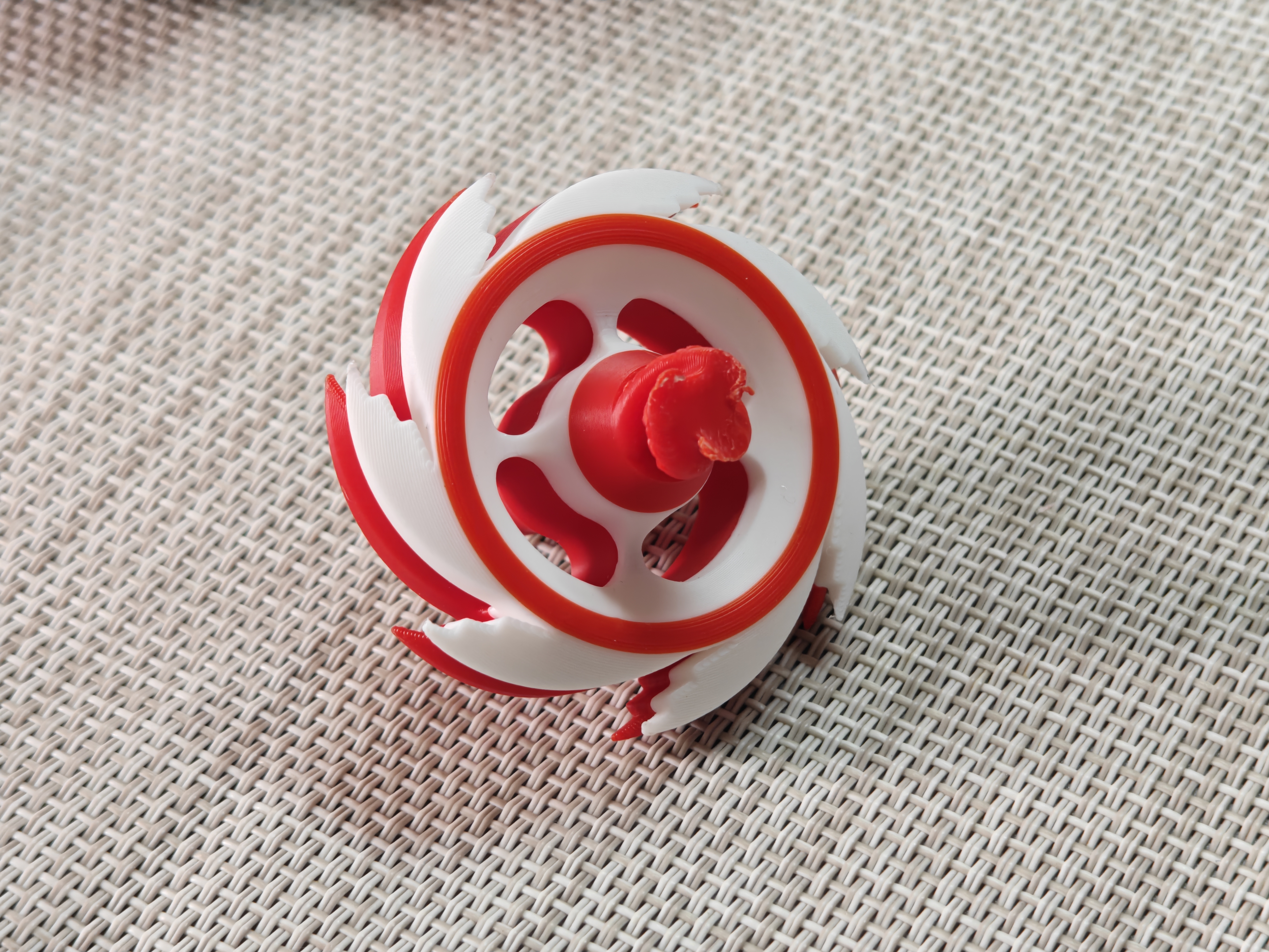 Miniatura 5 do modelo 3D 对战陀螺套组+竹蜻蜓+发射器+对战盘
