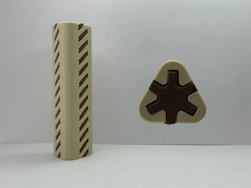 Taller Triangular Gear Passthrough