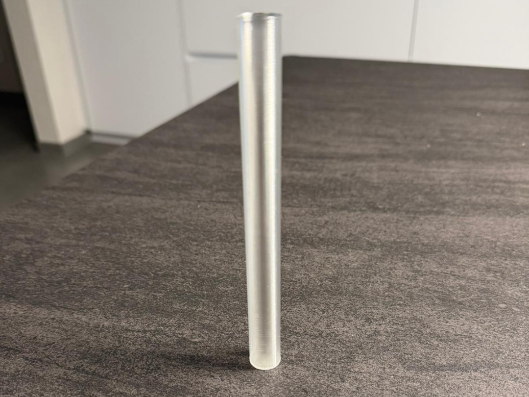 Transparentes Glasröhrchen – minimalistisch,  