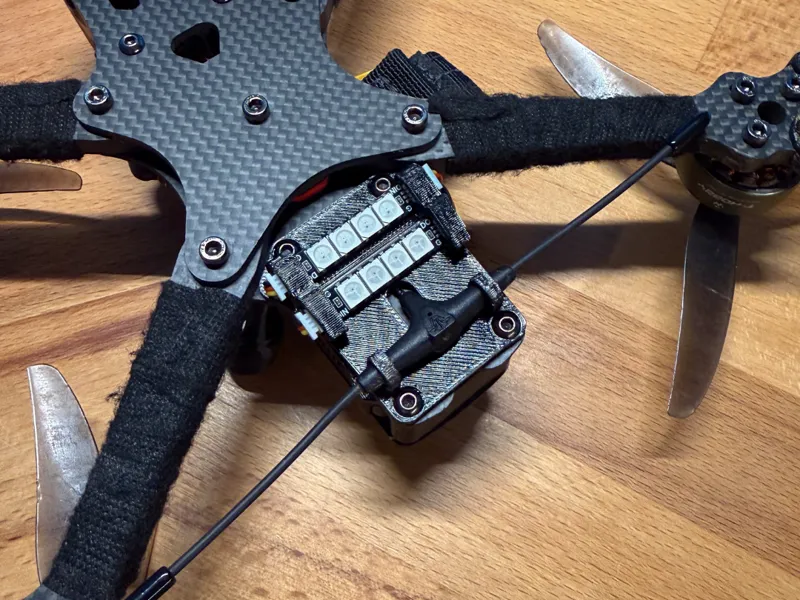 it´s FPV ERA 5 LED und Antennenhalter
