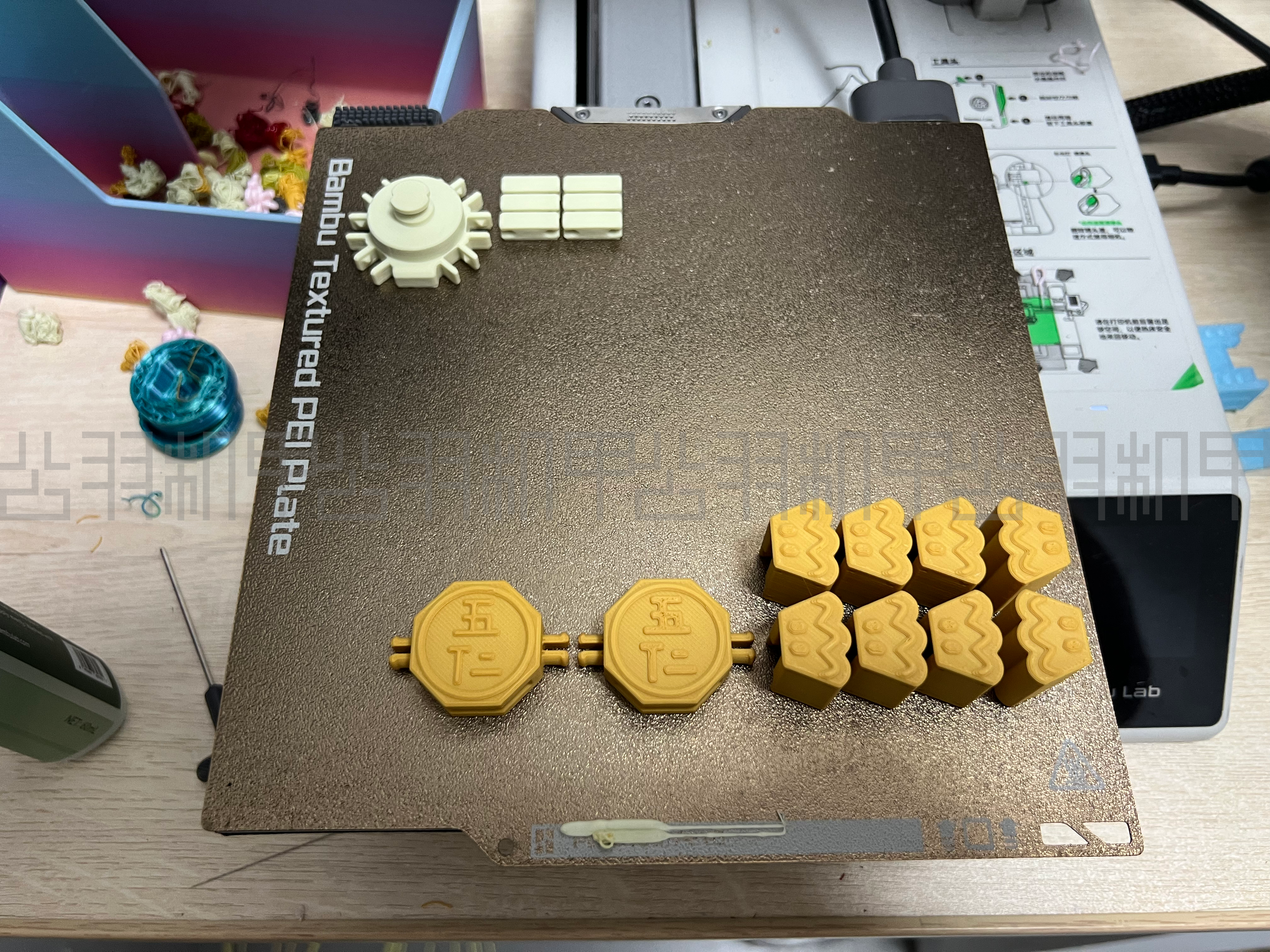 Miniatura 1 do modelo 3D “月饼”型——好运月饼火力掩护变形机器人