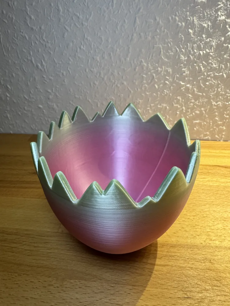 Stylish Easter Egg Shell with Chick - Free 3D Print Model - MakerWorld