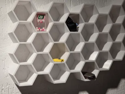 Honeycomb shelf