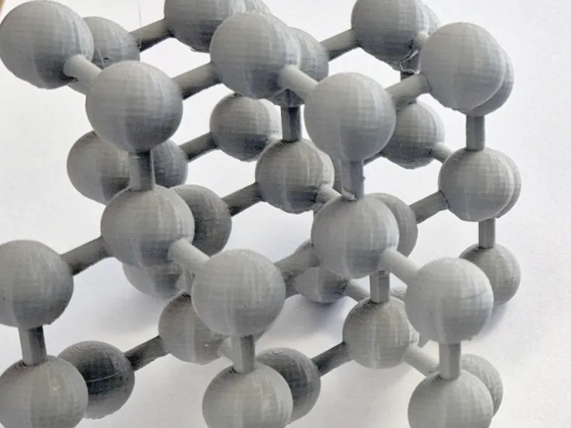 Crystal structures of diamond and lonsdaleite