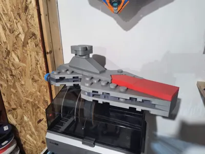 500% Scale Venator Class Starship
