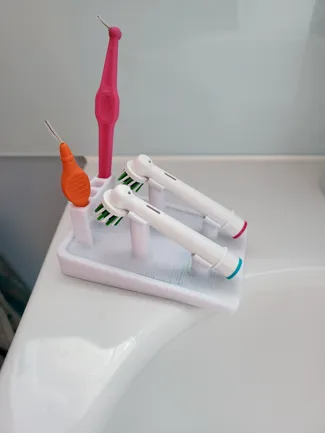 Oral B Toothbrush Holder with better drainage and holder for interdental brushes
