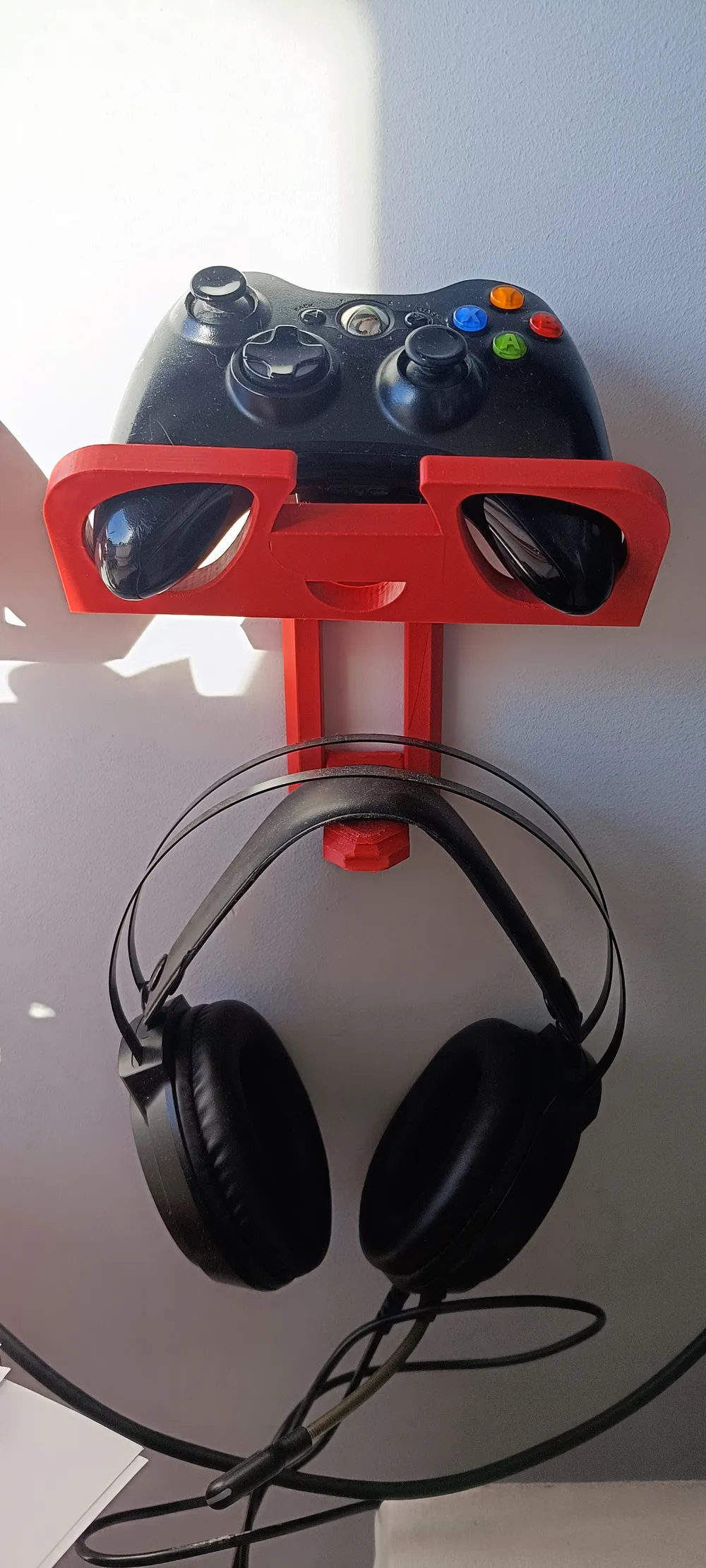 Wall mount Joystick + foldable headset - Free 3D Print Model - MakerWorld