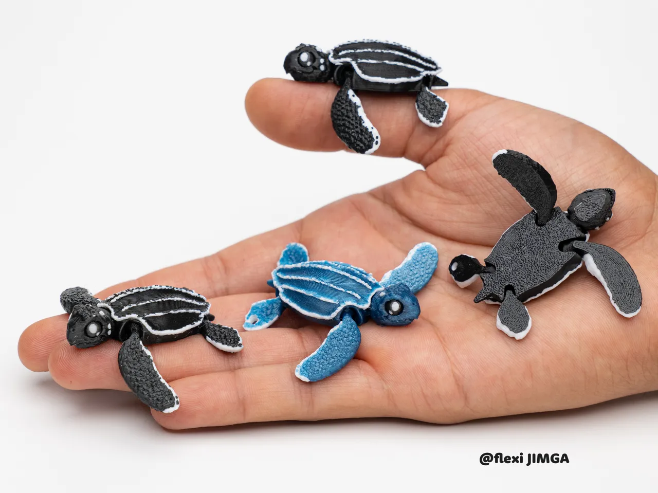 Mini Flexi Turtle | Keychain Version view 2