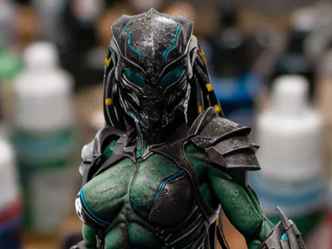 She Predator: Virex Shadow Huntress