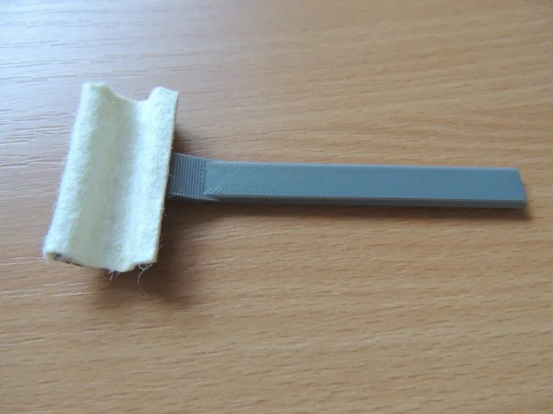 Linear-Carbon Rod Cleaner