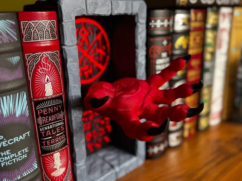 Hand of Terror - Diablo inspired Booknook