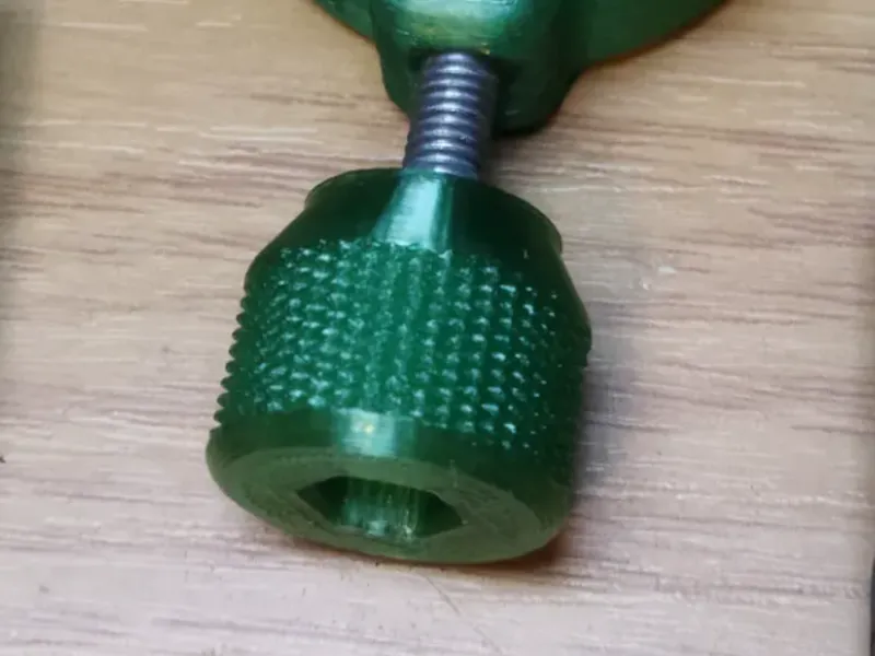 M6 knurled knob
