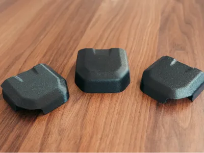 Volvo V40 - Cover for inner seat rails