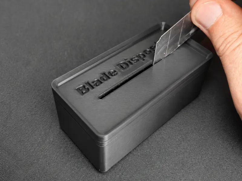 Gridfinity Blade Disposal Bin / Sharps Container