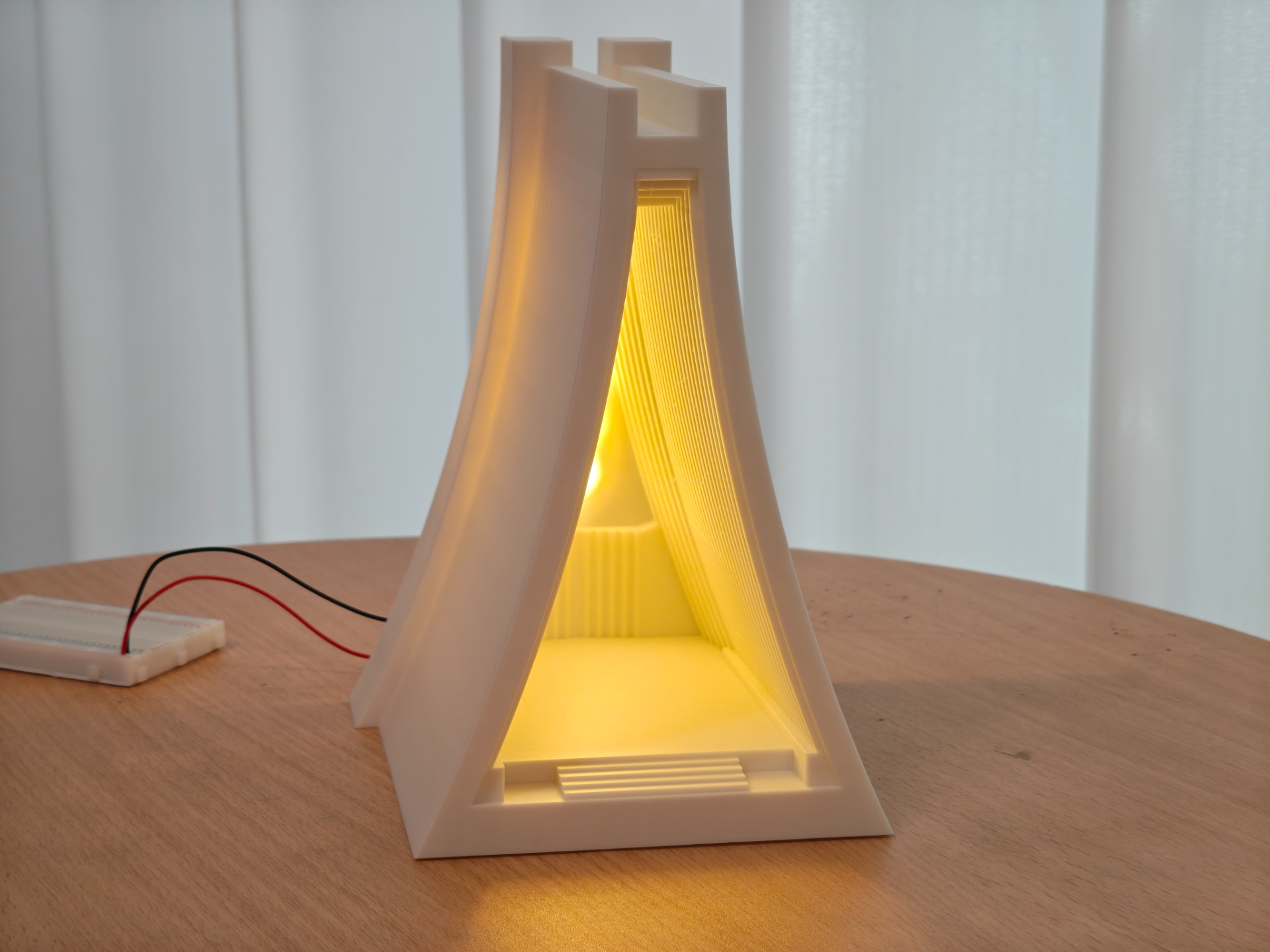 Miniatura 1 do modelo 3D 艺术风建筑夜灯
