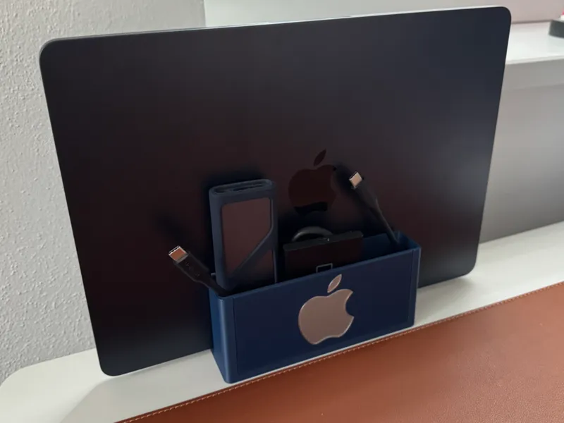 Apple MacBook Air vertical stand (M2,M3,M4,M5)