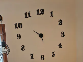 Wall Clock Large/Grosse Wand Uhr