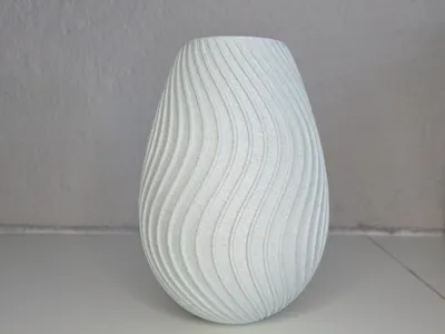 Designer Egg-shaped Vase with Simple Pattern