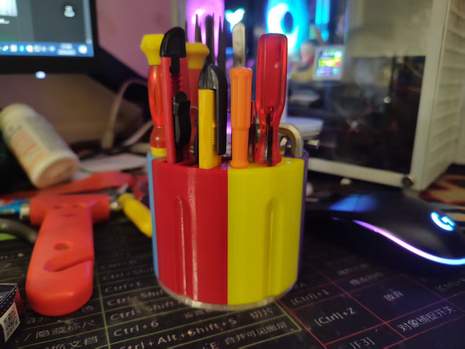 Miniatura 4 do modelo 3D 左轮工具仓/火箭发射器工具架 (6仓模块化设计)