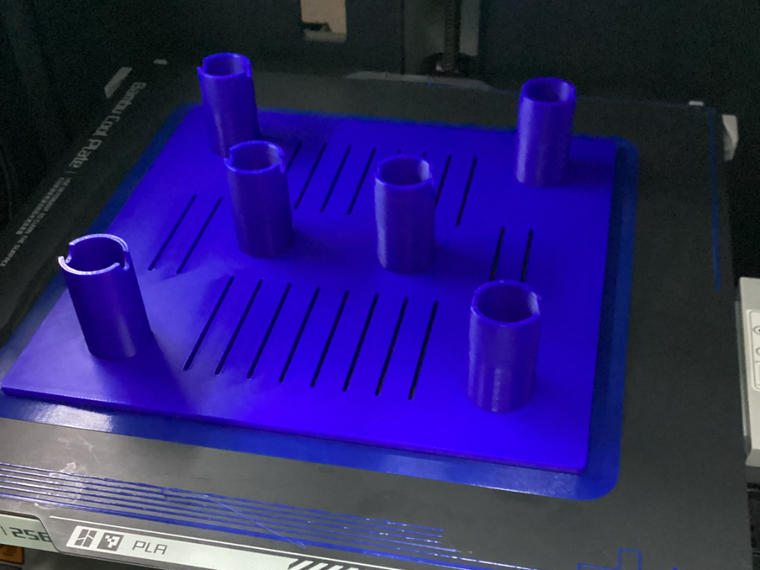 Square plant pot insert (self watering)