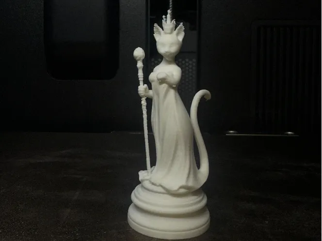Schachfigur Katzenkönigin