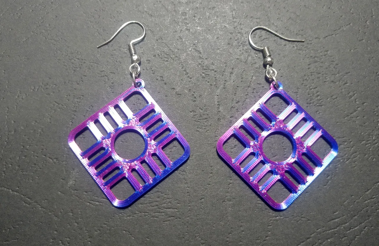 Flowing Radiance Earring view 4