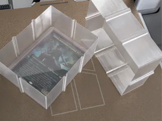 Toploader Commander Box