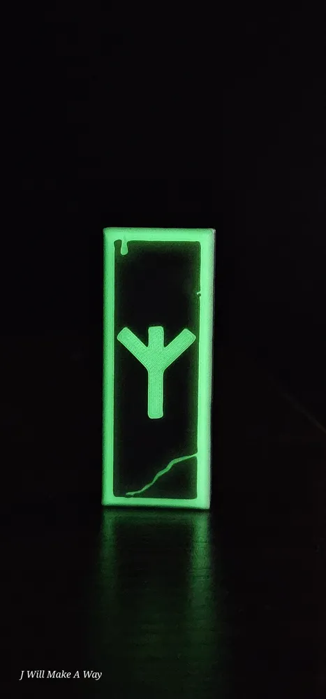 Runebind Vault – Relic Box (Nordic Rune Chest) - Free 3D Print Model ...