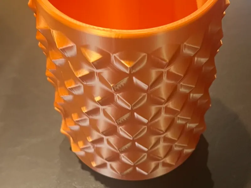 Hexa Spike Container