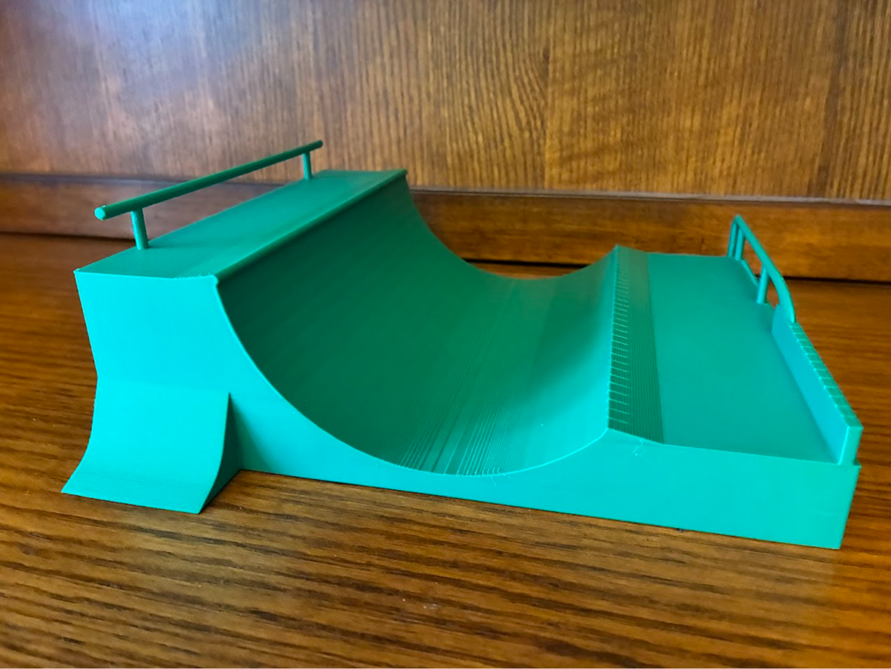 Tech Deck fingerboard skatepark
