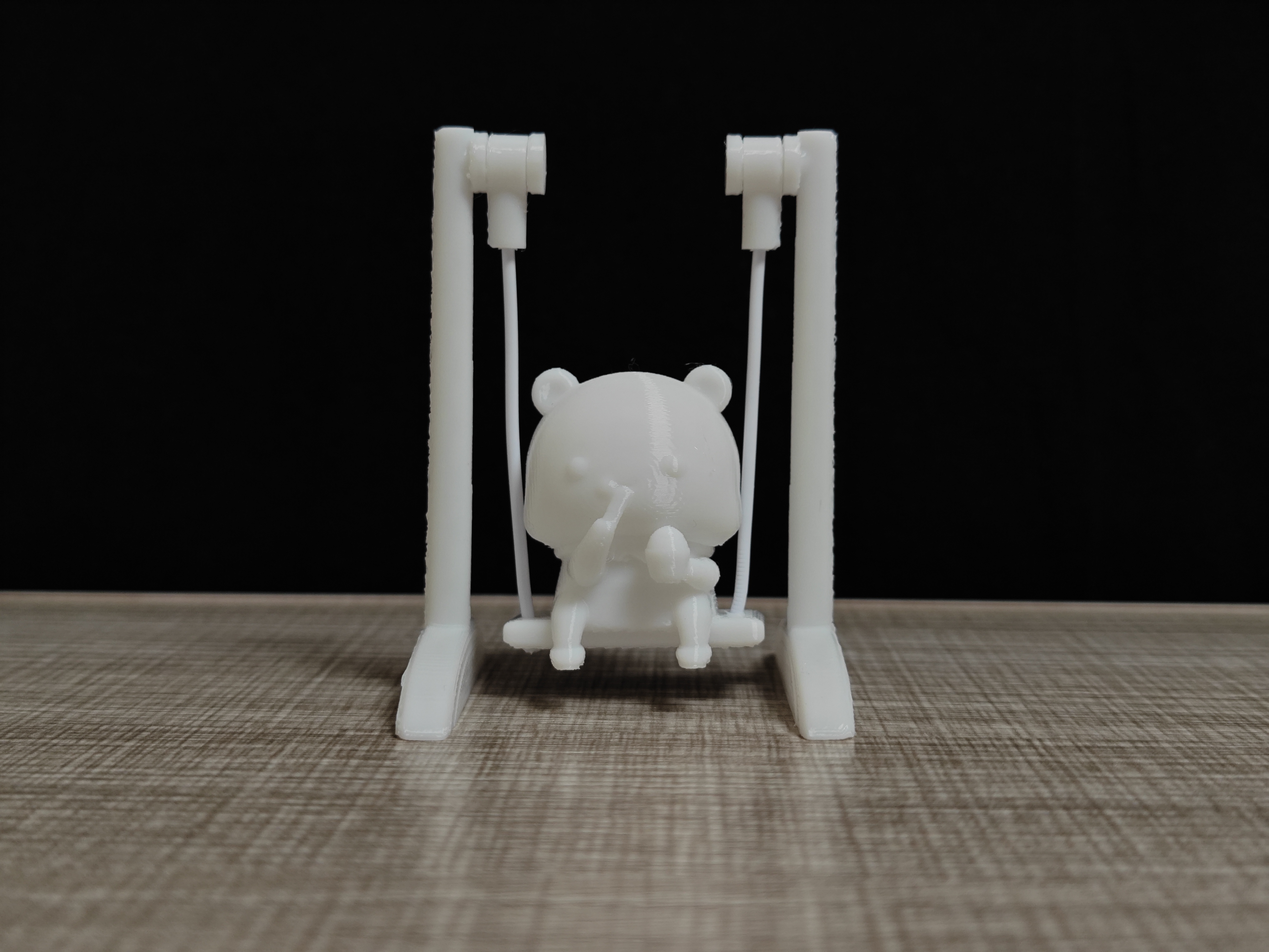 Miniatura 2 do modelo 3D 情侣熊系列-荡秋千吃冰淇淋的一二（Couple Bear-swing_ice cream_Yier）
