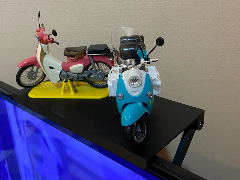 モニター上棚（Monitor Top Shelf）