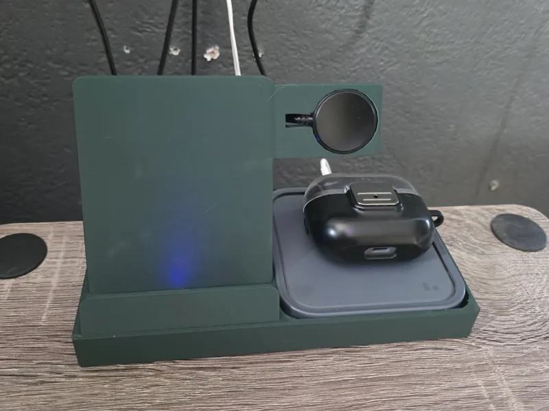V2 Out Now! Samsung 3 in 1 Charging Dock