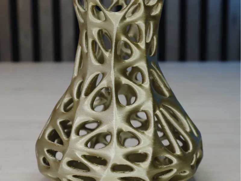 LATTICE VAZE