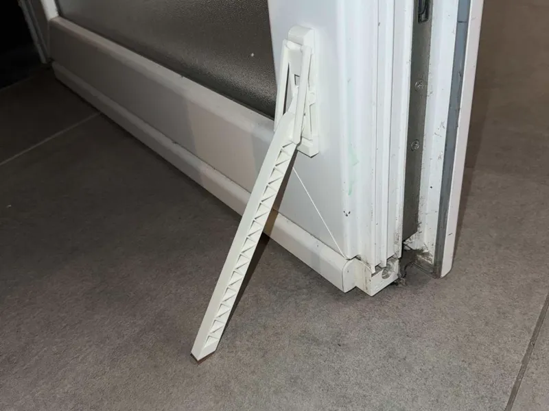 Door holder