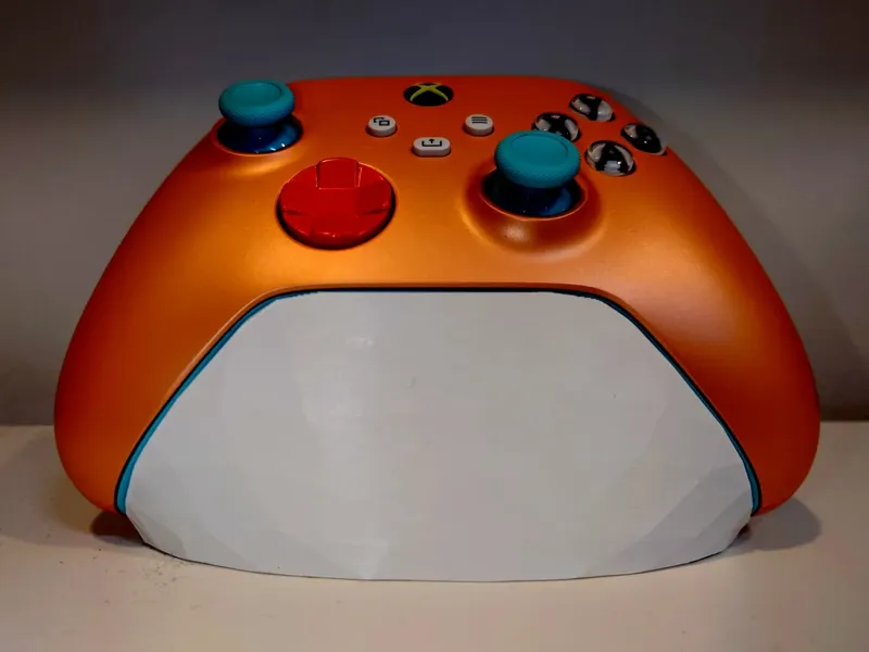 Xbox controller stand w/ battery slots