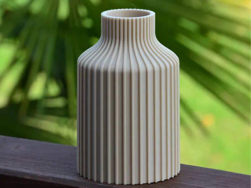 Erica | Modern Vase