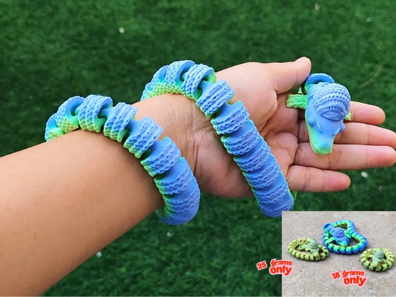 Cute Araticulated Knitted Snake Print in place