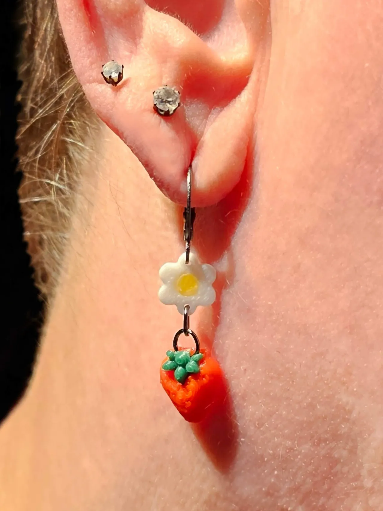 Mini Strawberry earrings with flowers view 2