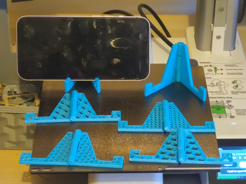 Simple Phone Stand