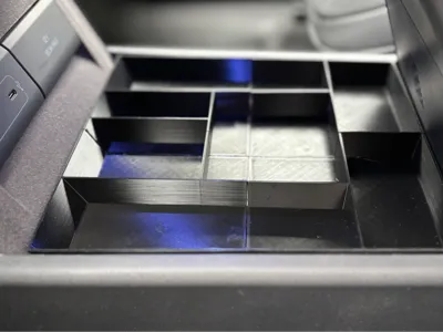 Xpeng G6 bridge insert (with Gridfinity option)