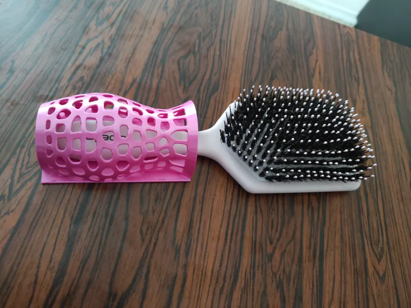 Comb holder