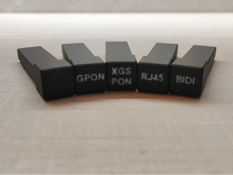 Finto SFP con etichetta/dicitura