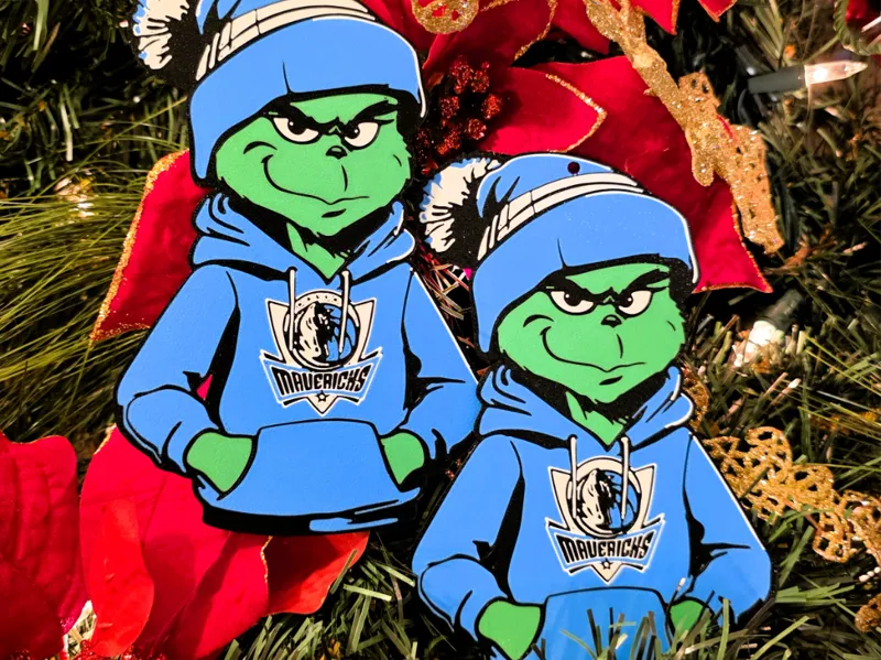 Grinch Dallas Mavericks Christmas Ornament